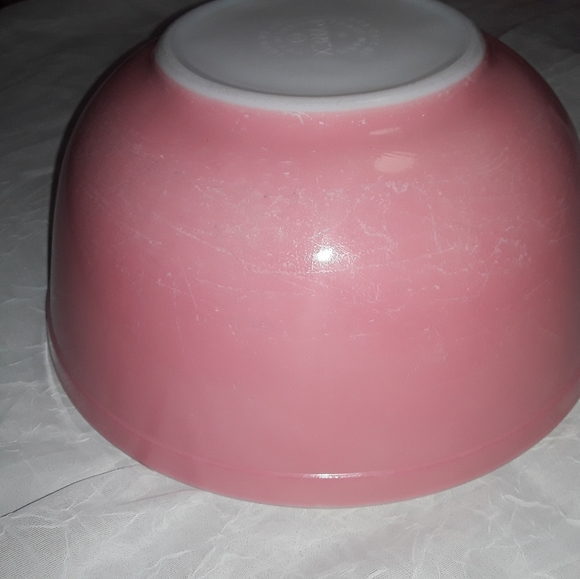 VINTAGE PINK PYREX 402 MIXING BOWL - Picture 2 of 4